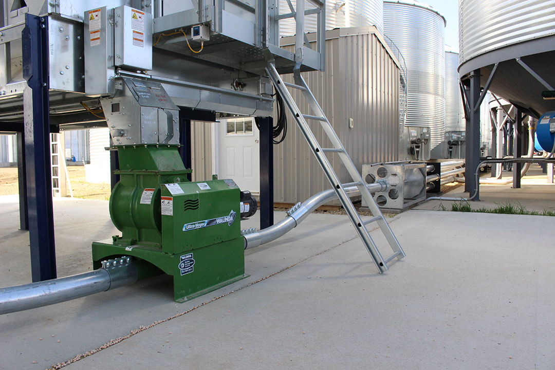 Walinga blower feeding into a NECO dryer